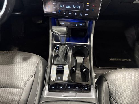 Used 2022 Hyundai Santa Cruz Limited image 15