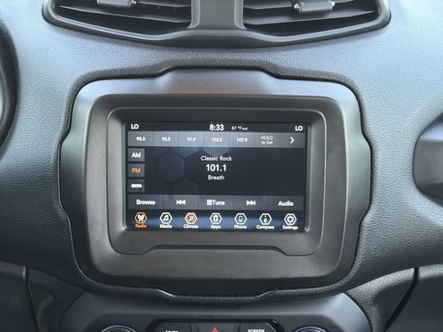 Used 2020 Jeep Renegade Trailhawk w/ LED Lighting Group AWD/4WD image 21