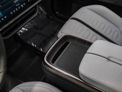 Used 2023 Rivian R1S Adventure image 24