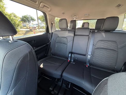 Used 2025 Nissan Pathfinder SV FWD image 37