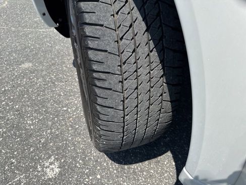 Used 2024 Nissan Armada Platinum w/ Captain's Chairs Package image 36