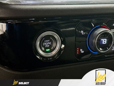 Used 2024 Chevrolet Silverado 1500 LT AWD/4WD image 23