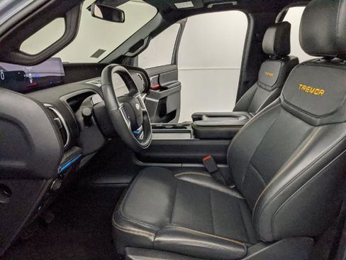 Certified 2025 Ford Expedition Tremor AWD/4WD image 18