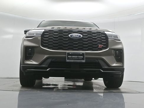 New 2026 Ford Explorer ST w/ Sun And Sound Package image 46