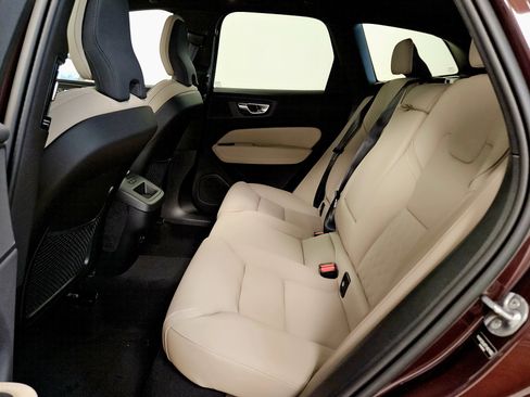 New 2026 Volvo XC60 B5 Core w/ Climate Package image 12