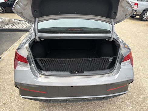 Used 2025 Hyundai Elantra Sport FWD image 23