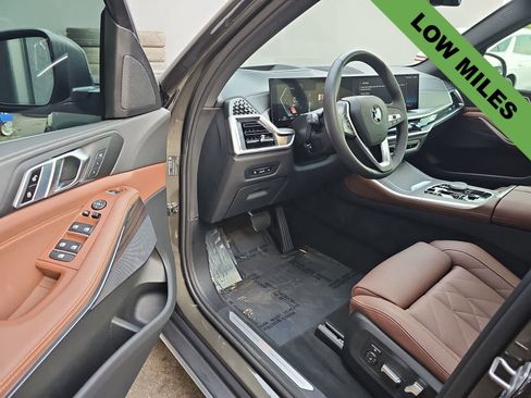 Used 2025 BMW X5 xDrive40i w/ Parking Assistance Package image 10