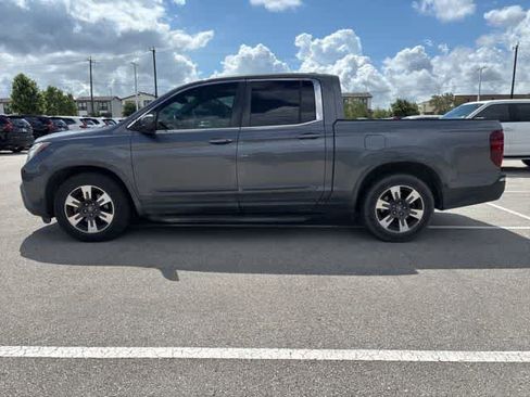 Used 2017 Honda Ridgeline RTL-T image 2