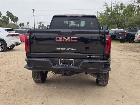 New 2026 GMC Sierra 2500 Denali w/ Denali Reserve Package image 6