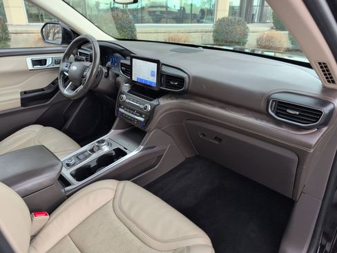 Used 2020 Ford Explorer Platinum AWD/4WD image 33