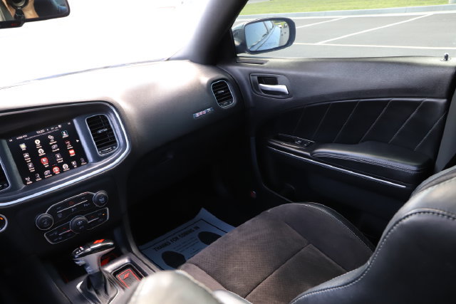Used 2016 Dodge Charger R/T Scat Pack w/ Beats Audio Group RWD image 29