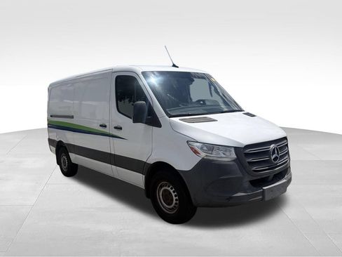 Used 2019 Mercedes-Benz Sprinter 144 Cargo image 3