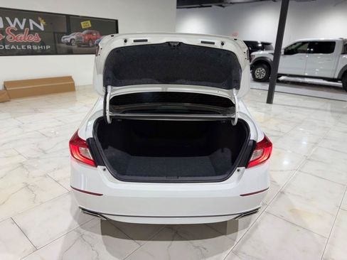 Used 2021 Honda Accord Sport image 10