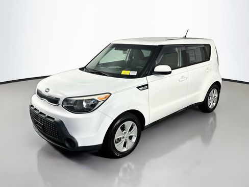 Used 2016 Kia Soul FWD image 3