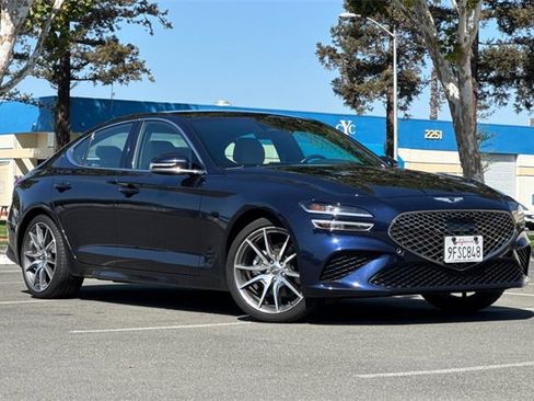 Used 2023 Genesis G70 2.0T image 2