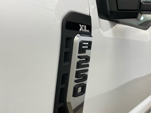 New 2026 Ford F250 XL w/ XL Chrome Package image 8