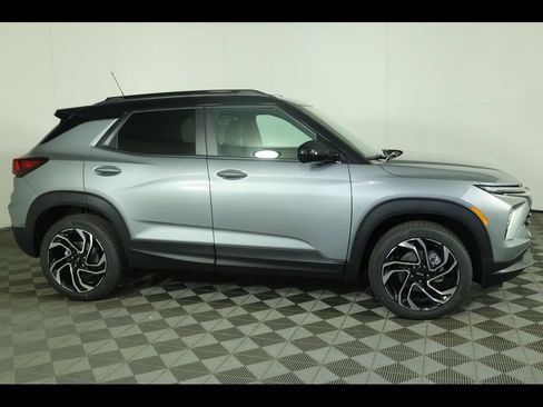 New 2026 Chevrolet TrailBlazer RS w/ Convenience Package AWD/4WD image 21