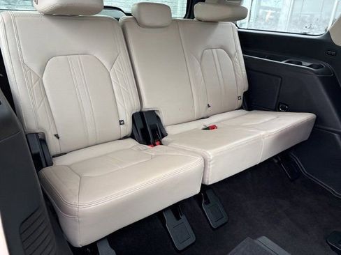 Used 2022 Ford Expedition Platinum image 15