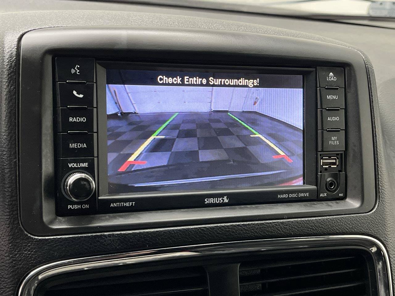 Used 2019 Dodge Grand Caravan SXT FWD image 5