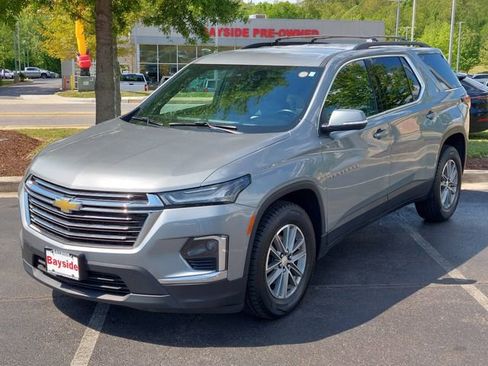 Used 2023 Chevrolet Traverse LT w/ Rear Camera Mirror Package AWD/4WD image 7