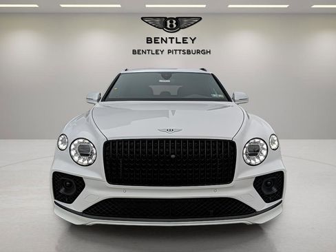 Used 2023 Bentley Bentayga Extended Wheelbase image 7