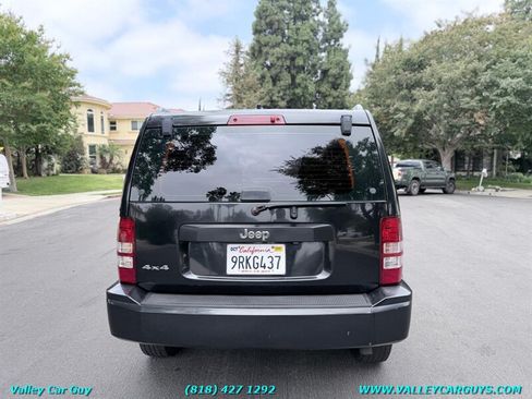 Used 2011 Jeep Liberty Sport AWD/4WD image 5