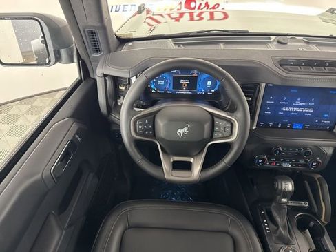 New 2025 Ford Bronco Badlands image 10