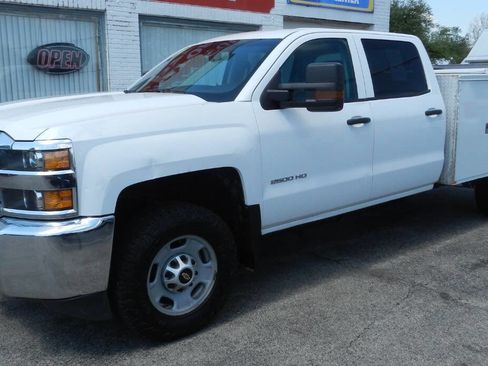 Used 2019 Chevrolet Silverado 2500 W/T image 3