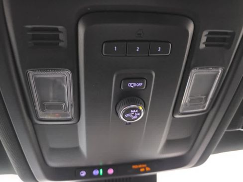 Certified 2023 Chevrolet Suburban LT image 23