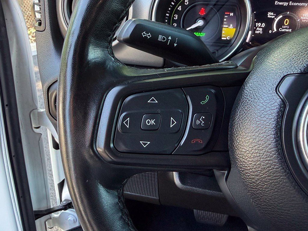 Used 2023 Jeep Wrangler Unlimited w/ Cold Weather Group AWD/4WD image 14