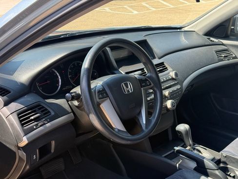 Used 2012 Honda Accord LX image 7
