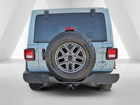 Used 2024 Jeep Wrangler Unlimited Sport AWD/4WD image 6