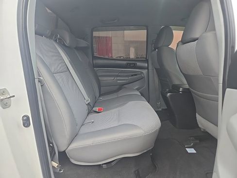 Used 2013 Toyota Tacoma 4x4 Double Cab w/ TRD Sport Pkg image 25