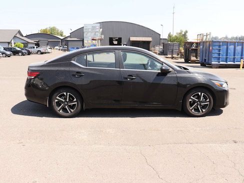 Used 2024 Nissan Sentra SV w/ All-Weather Package FWD image 4