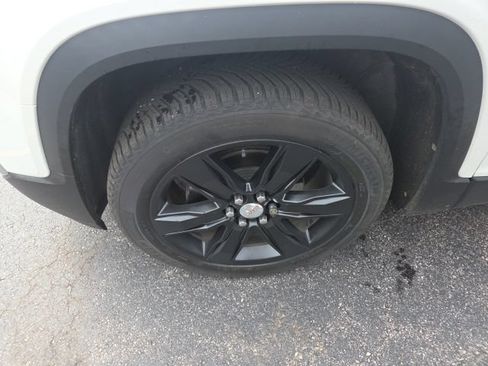 Used 2019 GMC Acadia SLT AWD/4WD image 34