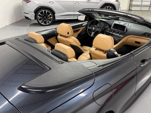 Used 2013 BMW M6 Convertible RWD image 11
