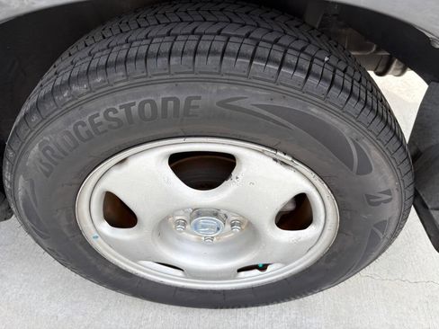 Used 2010 Honda CR-V LX image 25