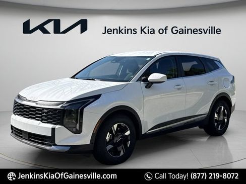 New 2026 Kia Sportage LX FWD image 3