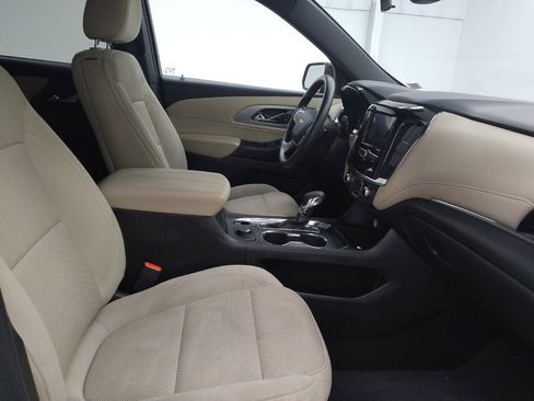 Used 2022 Chevrolet Traverse LS AWD/4WD image 21