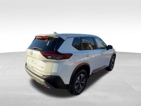 Used 2023 Nissan Rogue SV image 13