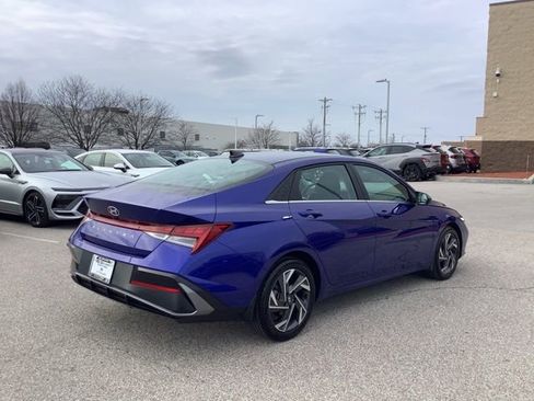 Used 2024 Hyundai Elantra SEL w/ Convenience Package image 5