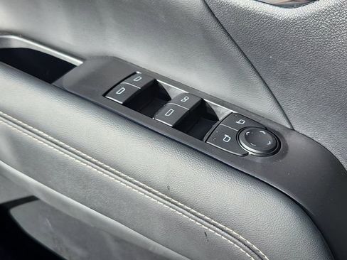 Used 2025 GMC Terrain Elevation image 10