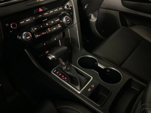 Used 2020 Kia Sportage EX FWD image 18