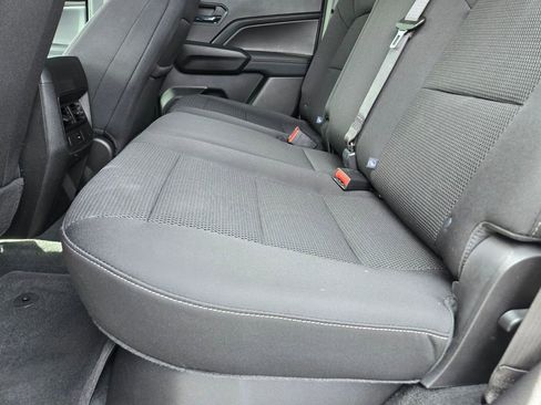 Used 2024 Chevrolet Colorado LT w/ LT Convenience Package image 11