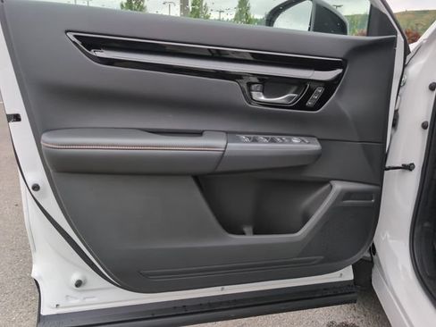 Used 2026 Honda CR-V Sport Touring image 17