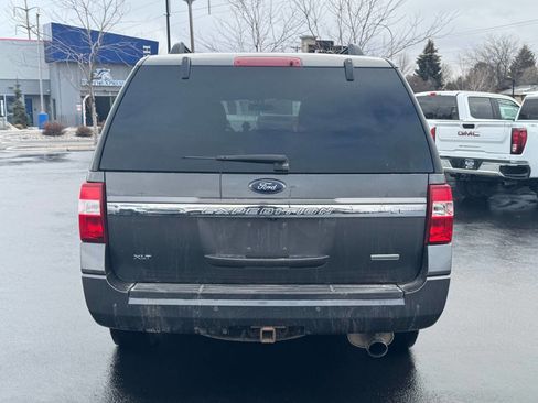 Used 2016 Ford Expedition EL XLT image 6