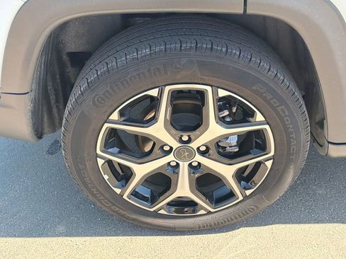 Used 2025 Jeep Compass Limited AWD/4WD image 17