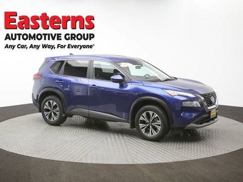 Used 2023 Nissan Rogue SV image 46