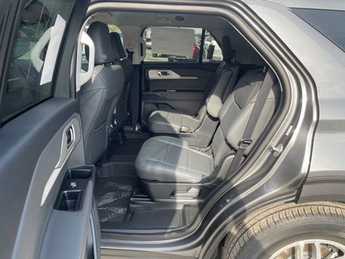 New 2026 Ford Explorer Active w/ Active Comfort Package image 24