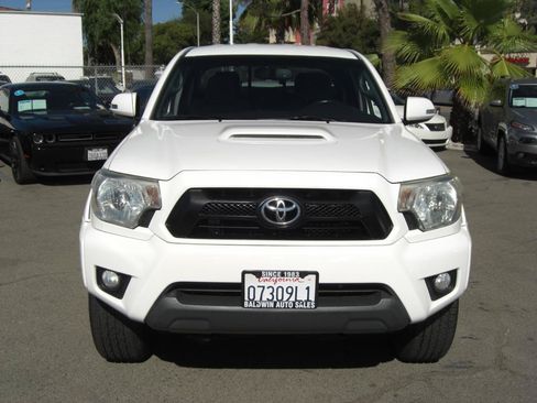 Used 2012 Toyota Tacoma PreRunner w/ TRD Sport Pkg RWD image 2